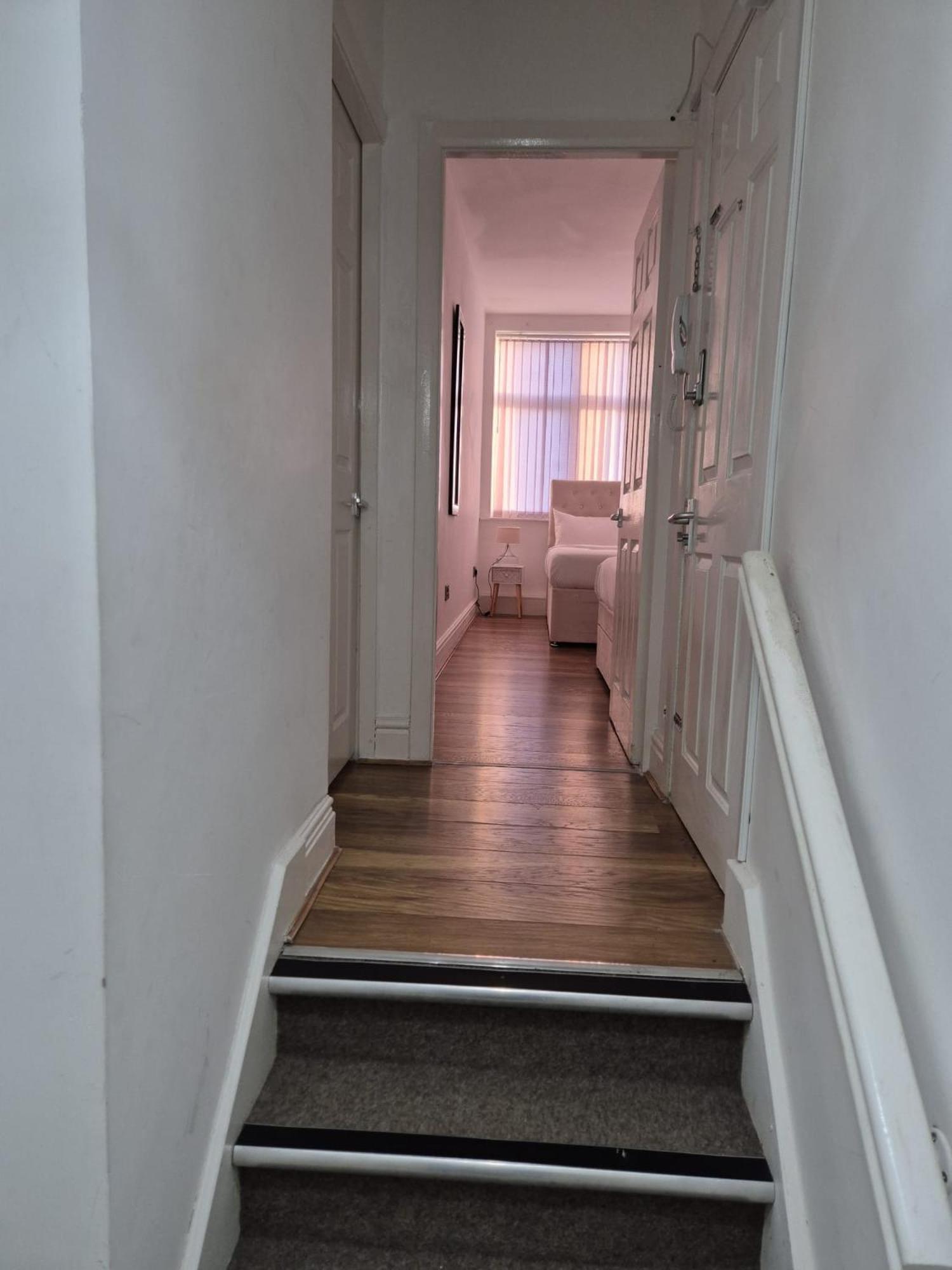 Affordably Elegant Apartments Close To Coop Live, Etihad Stadium And Manchester City Centre Exterior foto