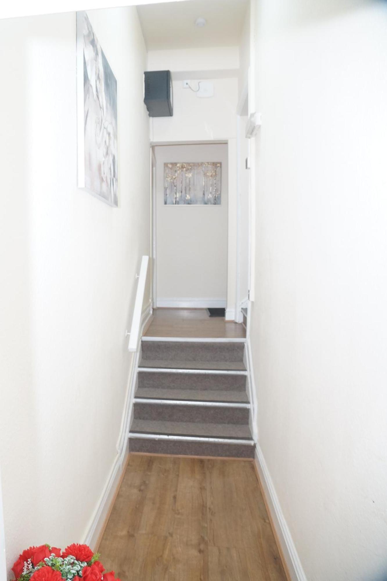 Affordably Elegant Apartments Close To Coop Live, Etihad Stadium And Manchester City Centre Exterior foto